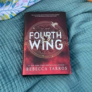 📖📚Fourth Wing by Rebecca Yarros Limited Edition📚📖